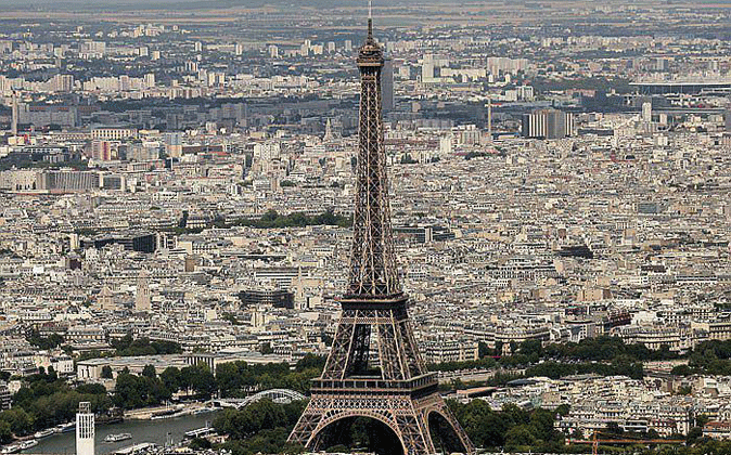 <strong>TORRE EIFFEL</strong> El monumento parisino por...