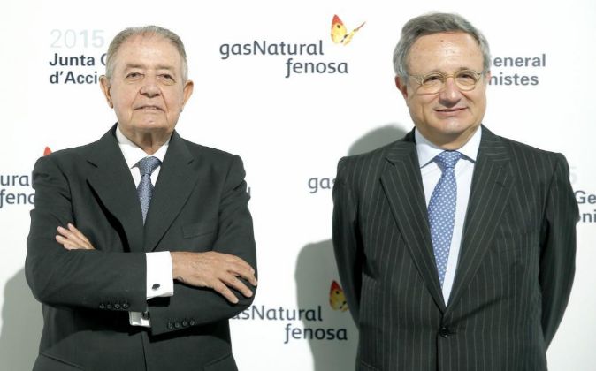 El presidente de Gas Natural Fenosa, Salvador Gabarró, y el CEO de la...