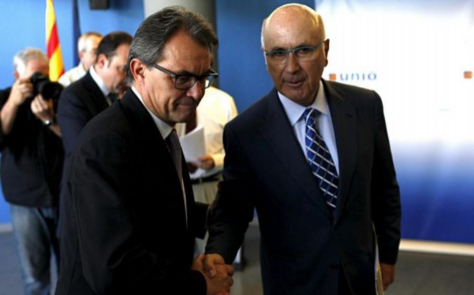 El president de la Generalitat, Artur Mas, con el líder de Unió,...