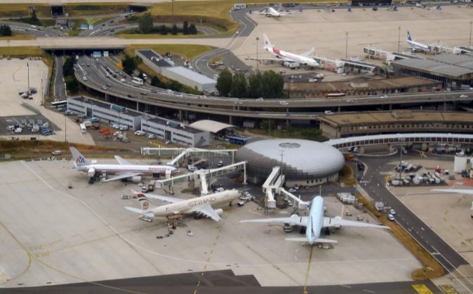 Aviones en un hub del aeropuerto Charles de Gaulle de París.