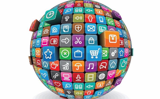 Bola con logos de aplicaciones para móviles