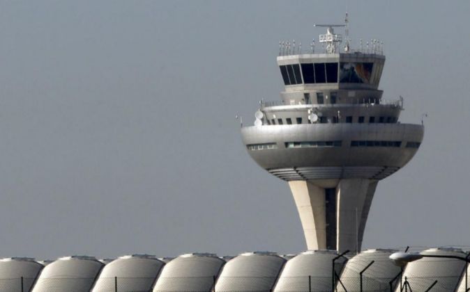 Torre de control de la terminal T-4 del aeropuerto Adolfo Suárez...
