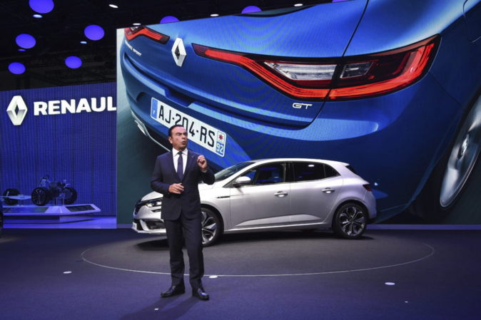 Carlos Goshn, presidente de Renault en la presentación del Mégane IV...
