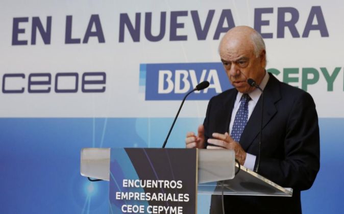 El presidente del BBVA, Francisco González, durante su intervención...