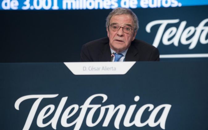 Junta de accionistas de Telefónica 2015, con César Alierta, su...