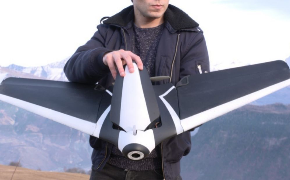 Parrot Disco. El nuevo dron con alas de Parrot es capaz de volar 45...