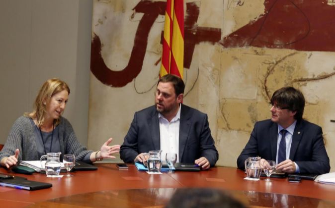 Neus Munté, Oriol Junqueras y el president de la Generalitat, Carles...