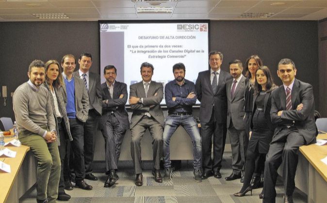 De izquierda a derecha: Unai Pérez, director online de Grupo Medical...
