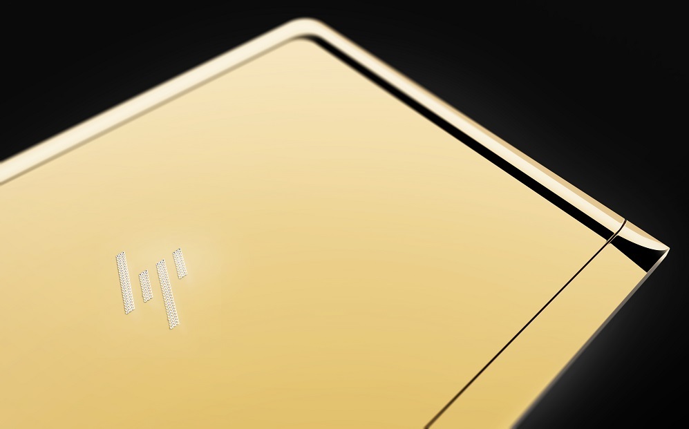 <strong>HP Spectre by Jess Hannah.</strong> Detalle del logo.