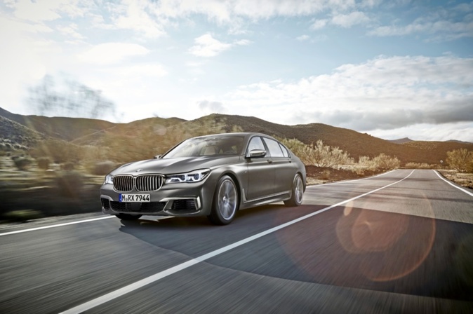 El BMW Serie 7 ya se puede adquirir con sistema de aparcamiento desde...