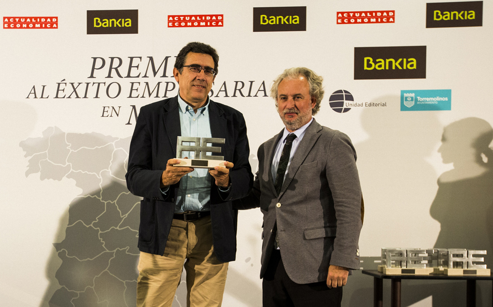 Francisco de Asis Garca, socio y director de Bioparc, recibe el...
