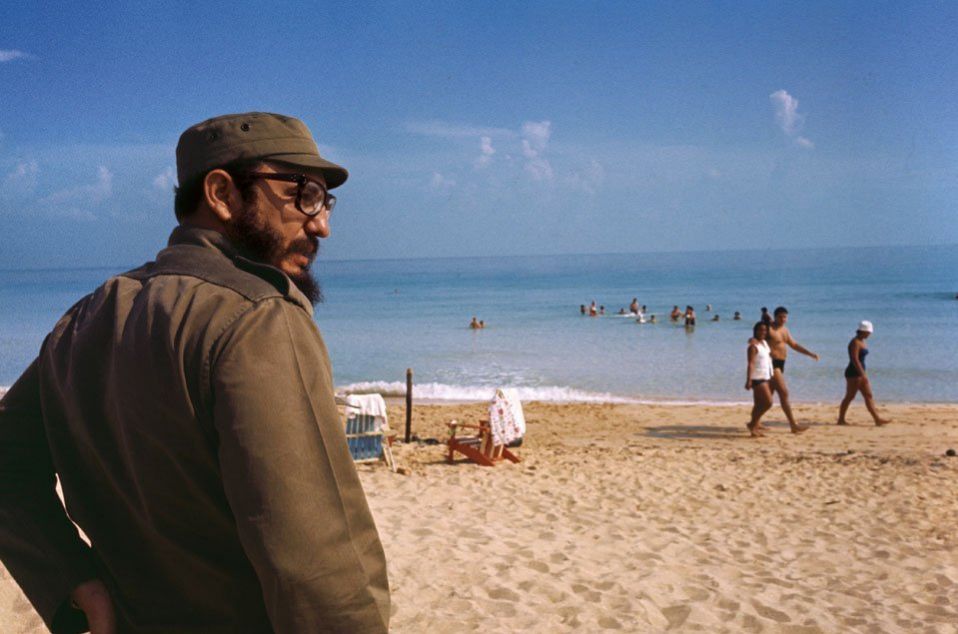 <strong>Varadero, 1964.</strong> El comandante, en la conocida playa...
