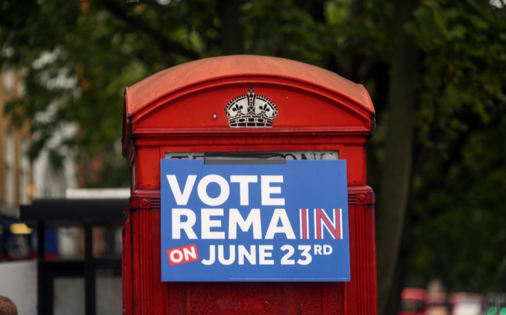 - Los colegios electorales del Reino Unido abrieron hoy sus puertas a...