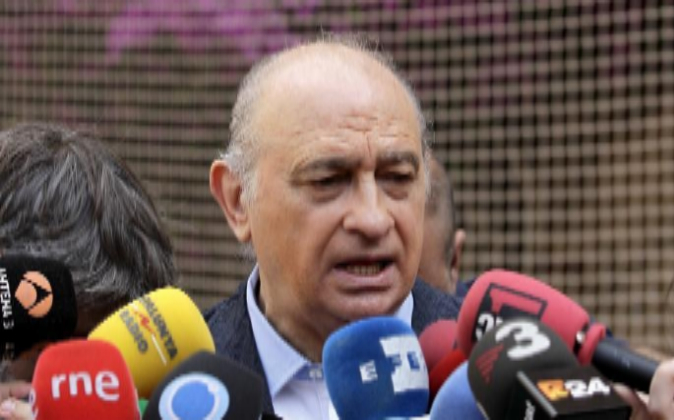 El ministro del Interior en funciones, Jorge Fernández Díaz, en una...