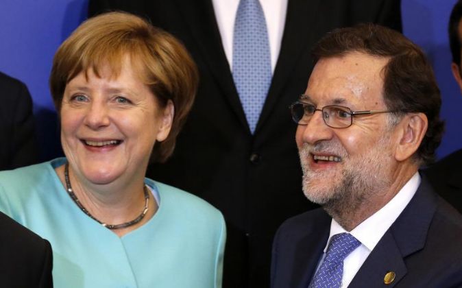 El Presidente del gobierno de España en funiciones, Mariano Rajoy,...