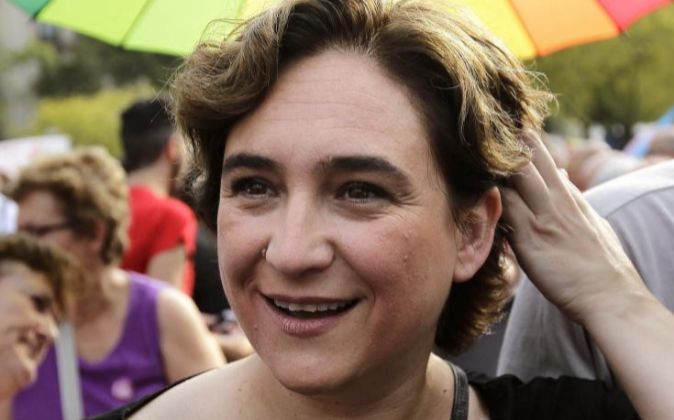 La alcaldesa de Barcelona, Ada Colau, durante la manifestación del...