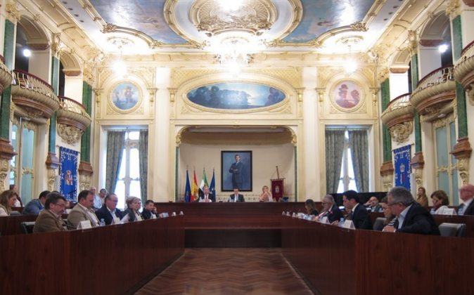 El pleno de la Diputación de Badajoz aprueba su presupuesto con un ...