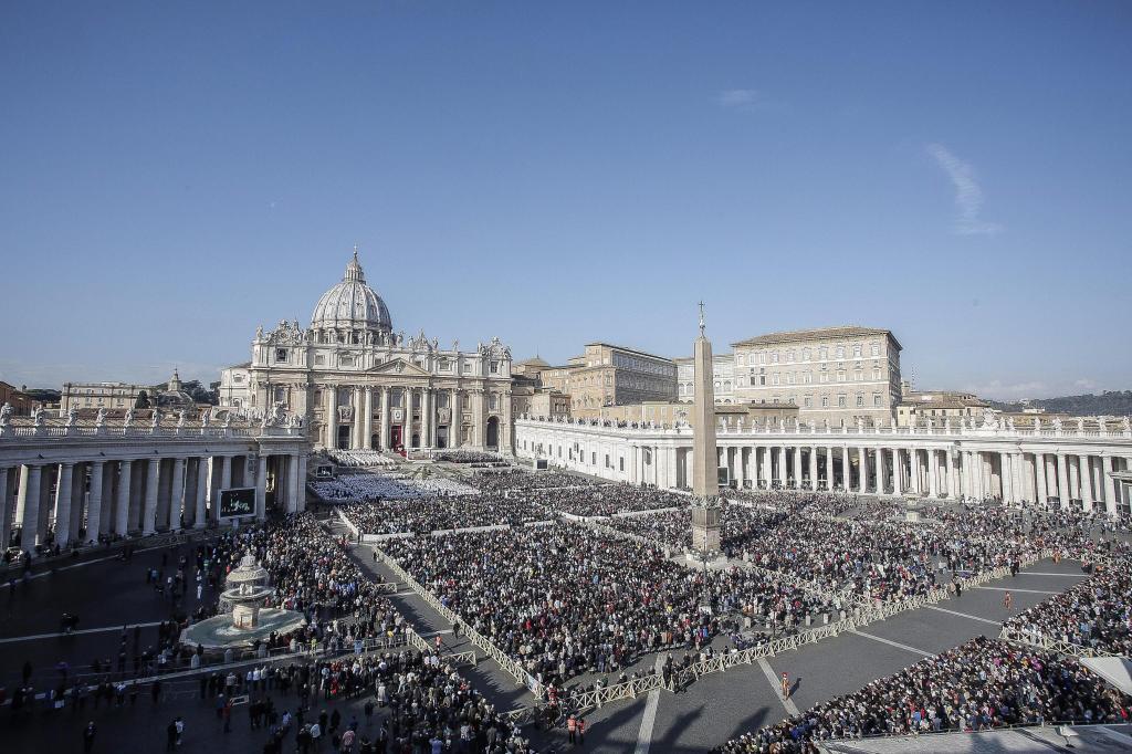 Visite los Museos Vaticanos, la Capilla Sixtina y la Baslica de San...