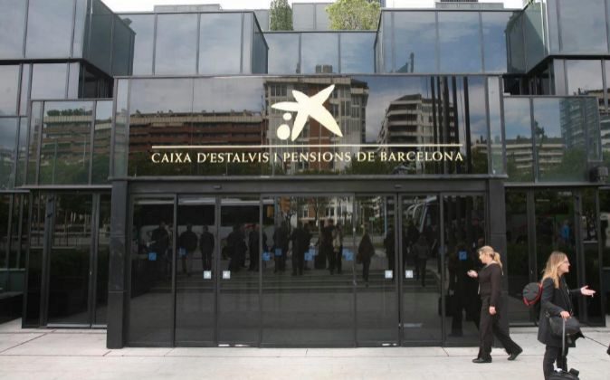 Sede de CaixaBank y de la Fundación Bancaria La Caixa, dueña del...