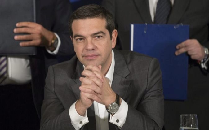 El primer ministro griego, Alexis Tsipras, durante una rueda de...