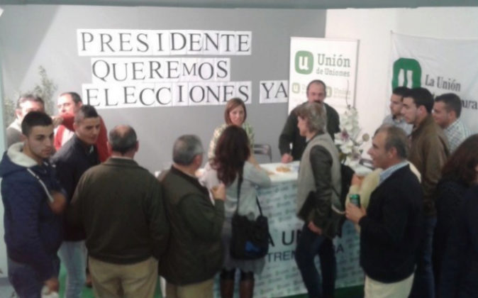 La Unión Extremadura reivindicando la convocatoria de elecciones en...
