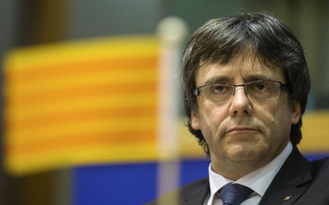 El presidente de la Generalitat de Cataluña, Carles Puigdemont, ayer...