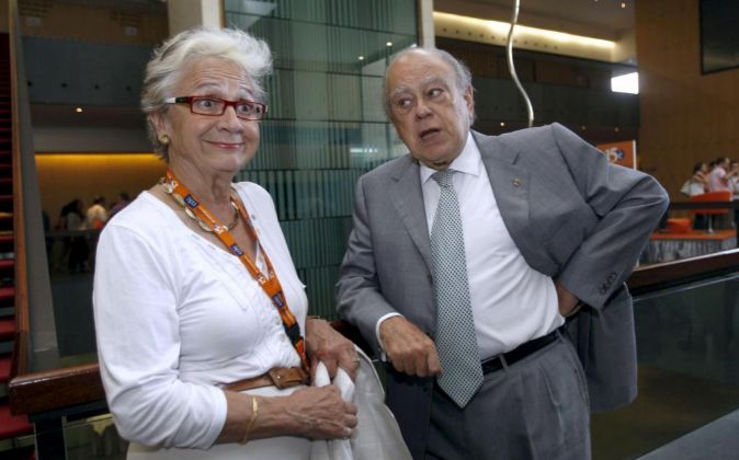 Jordi Pujol junto a su esposa Marta Ferrusola.