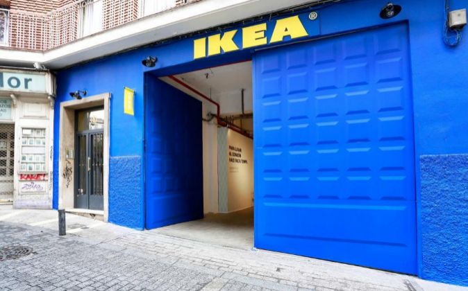 Mini tienda de Ikea en Madrid.
