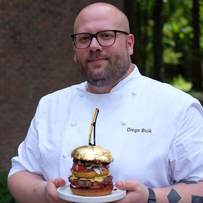 El chef Diego Buik crea la hamburguesa más cara del mundo