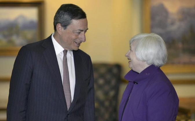 Mario Draghi junto a Janet Yellen.