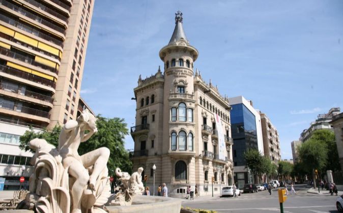 cascada arquitecto Entrelazamiento Dimite el presidente de la Cámara Comercio de Tarragona por ir en la lista  de Puigdemont