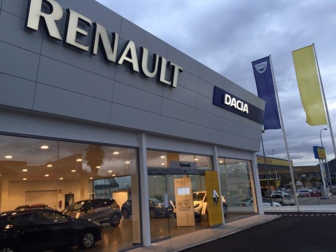 Imagen de un concesionario de Renault.