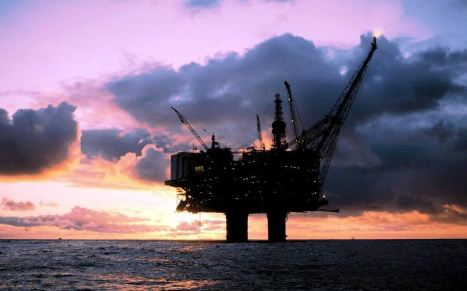 Imagen de una plataforma petrolífera en el Mar del Norte