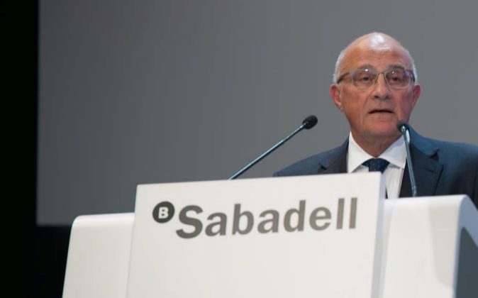 Josep Oliu en la junta de accionistas de Sabadell.