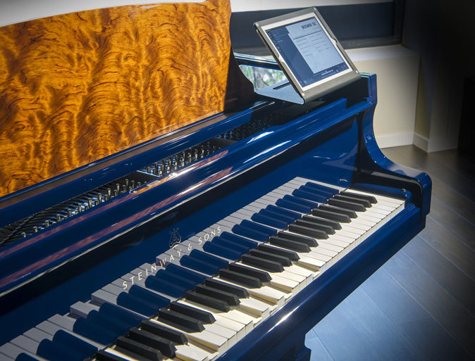 el piano de Steinway & Sons que se toca solo