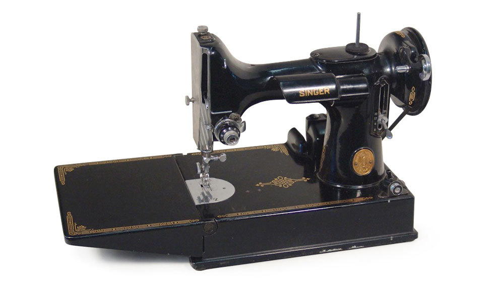 Grapa cuchara O La Singer, la máquina de coser que sobrevive en tiempos de fast fashion |  Moda y caprichos