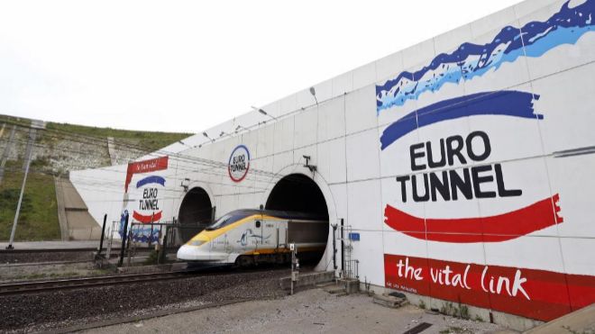 Un tren Eurostar sale del Tnel del Canal de la Mancha, gestionado...