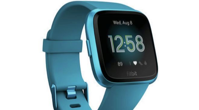 Escalera carga gris Fitbit Versa Lite, la versión low cost del reloj inteligente por 159 euros  | Tecnología