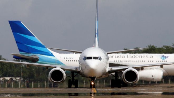De dos aviones Boeing 737 MAX de la aerolnea estatal Garuda...