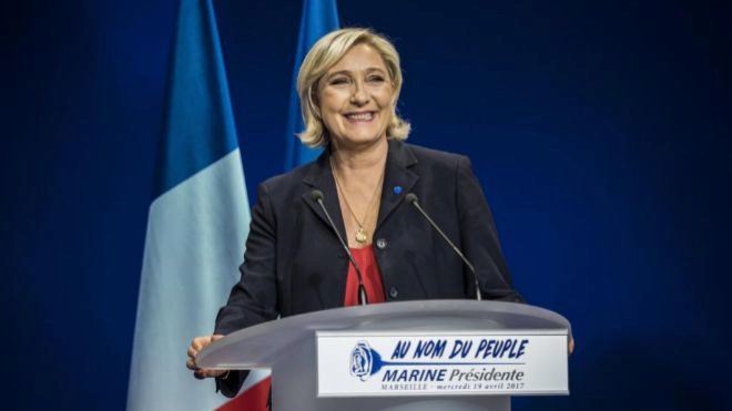 La líder y candidata del partido Frente Nacional (FN) a las elecciones presidenciales francesas, Marine Le Pen.