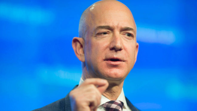 El funda de Amazon, Jeff Bezos.