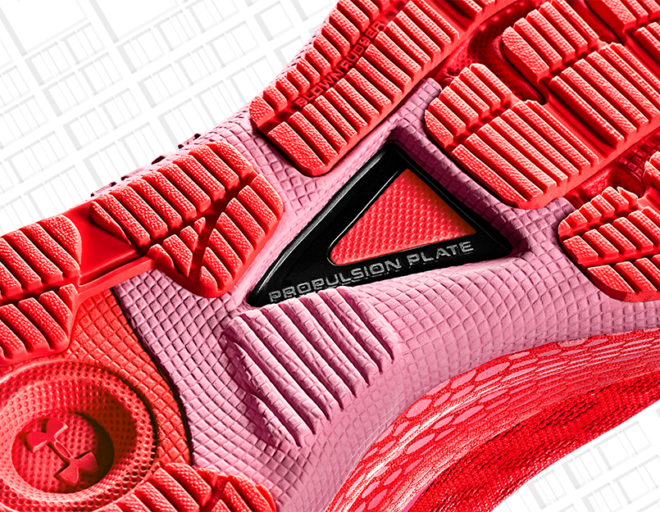 Fascinar paso explosión UA HOVR Machina: las nuevas zapatillas para correr de Under Armour con un  entrenador incorporado en tiempo real | Moda y caprichos