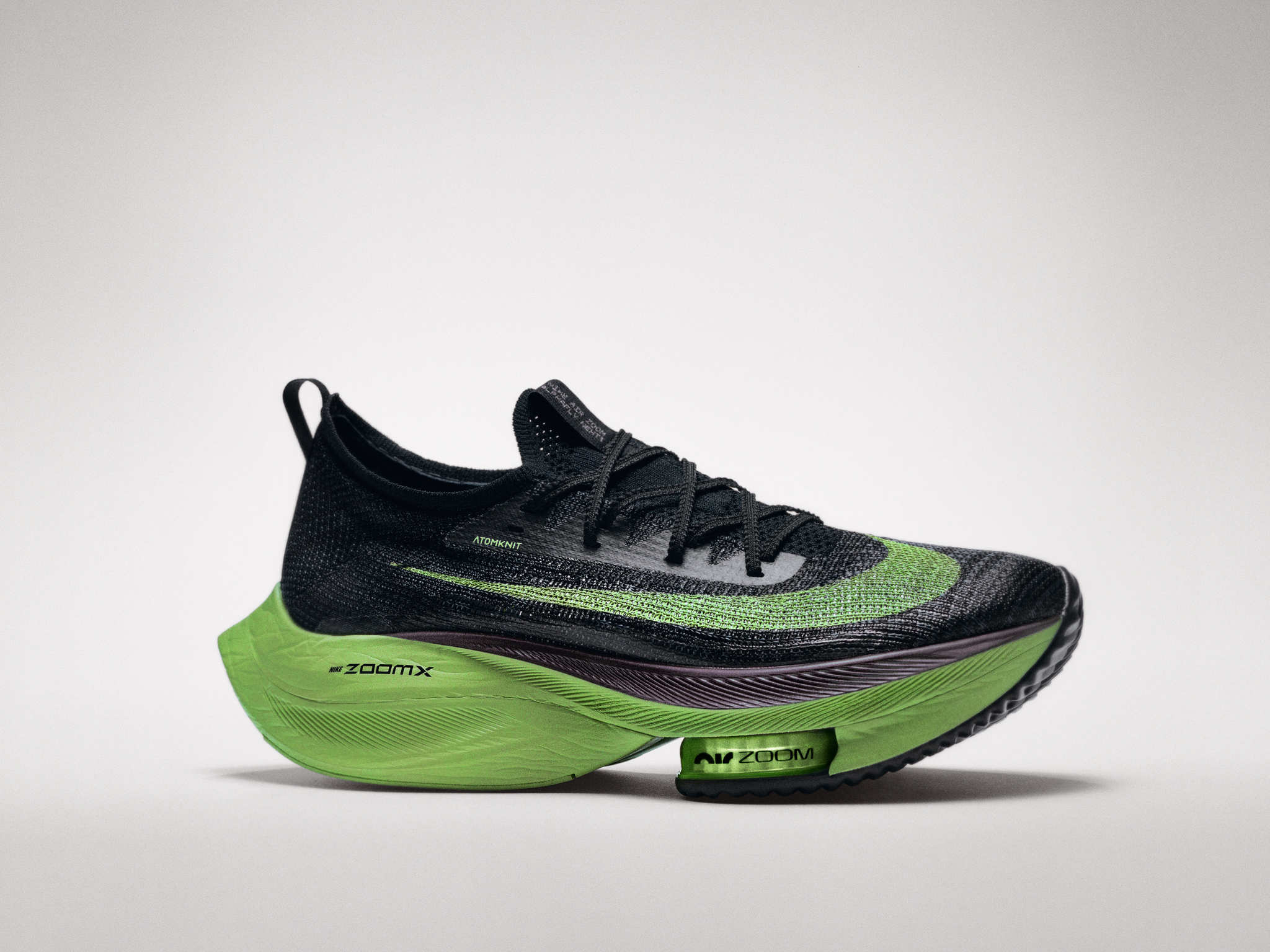 Conclusión Sedante desconcertado Nike Zoomx Vaporfly Next%: Probamos las polémicas zapatillas voladoras de  Nike que usaron las liebres de Kipchoge | Moda y caprichos
