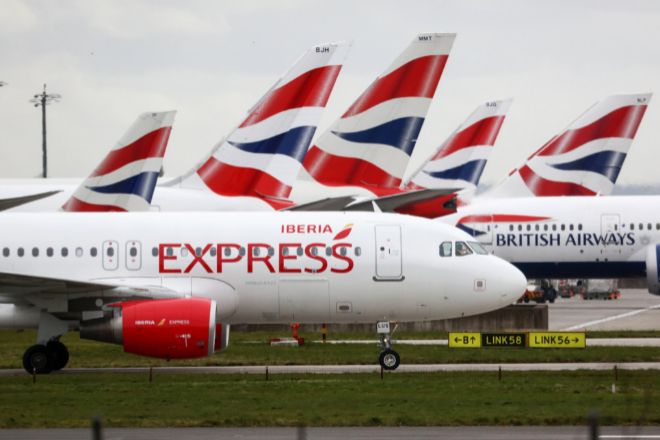 Aviones de Iberia Express y British Airways, dos de las aerolneas de...