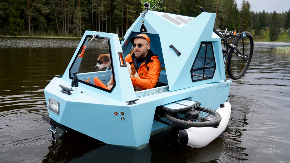 Lauzis, navegando en el prototipo Z-Triton en Smiltene | JANIS LAIZANS...