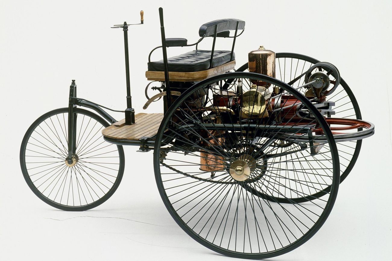 El primer automvil del mundo, patentado por Carl Benz en 1886, al...