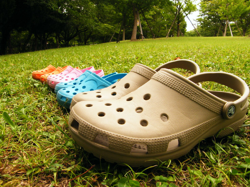 Zapatos de Playa y Piscina Unisex Adulto Crocs Reviva Flip 
