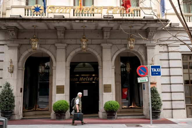 Hotel de Madrid cerrado tras la alerta por el coronavirus.