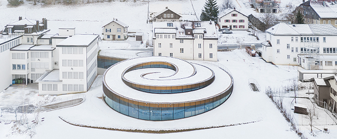   El museo tras una copiosa nevada en Le Brassus (Suiza).