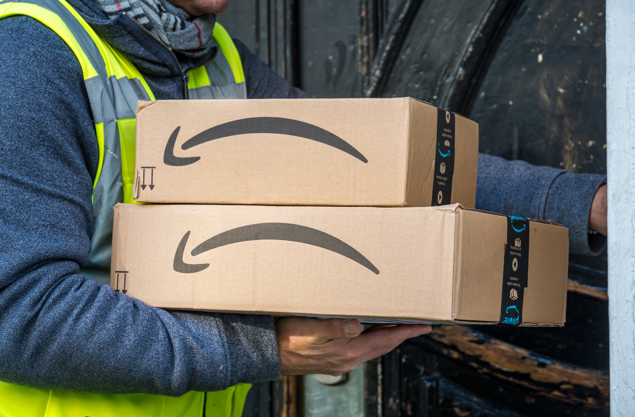 Amazon entra en la batalla por las entregas rápidas en India: 'DoorDash con esteroides'